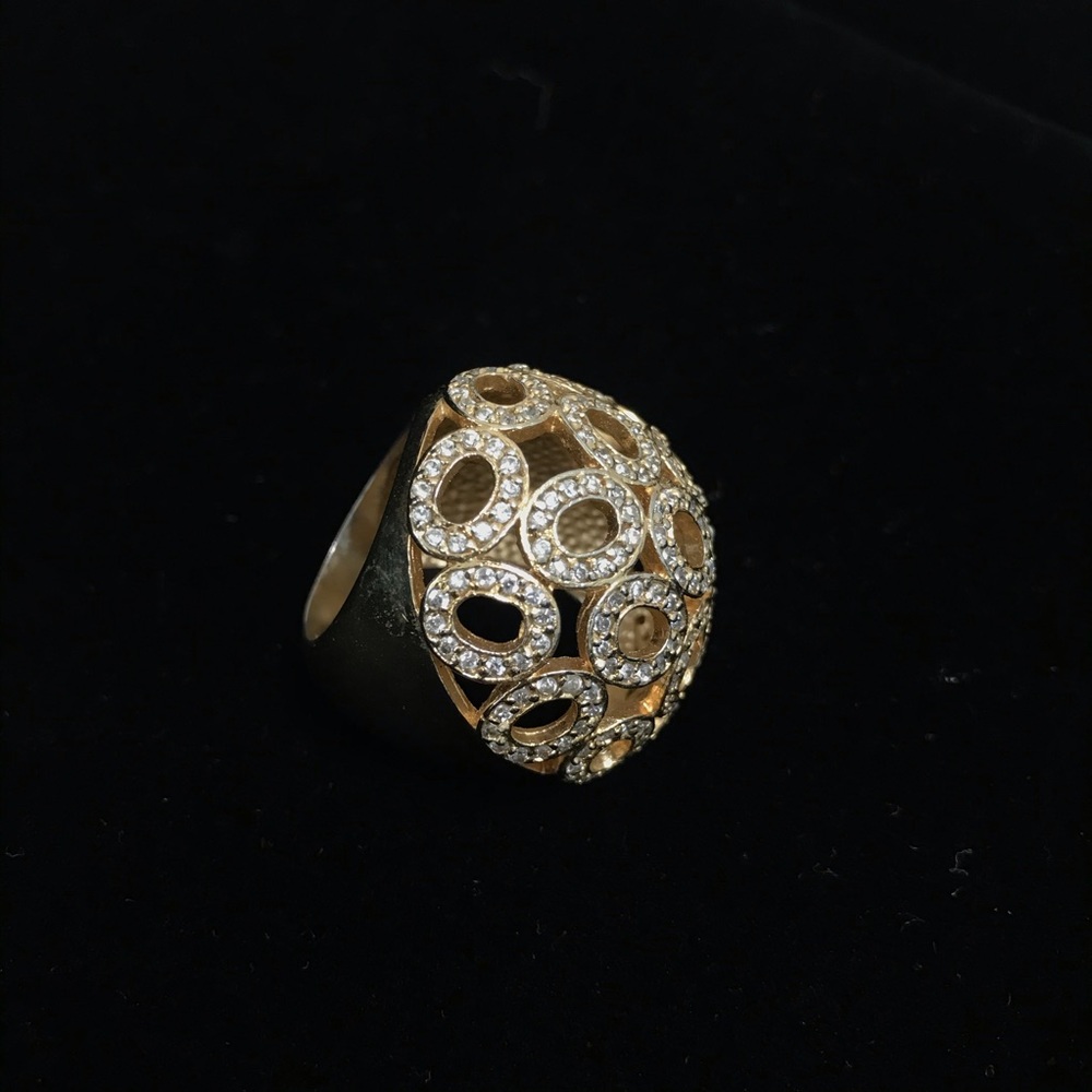 Large Ring - Picture 3 of 5